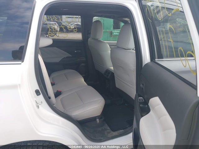 Mitsubishi s61 - y61 2019 JA4J24A56KZ607111 Image 8