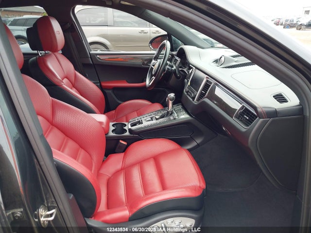 Продажа на аукционе авто 2018 Porsche Macan Gts, vin: WP1AG2A55JLB64574, номер лота: 12343534