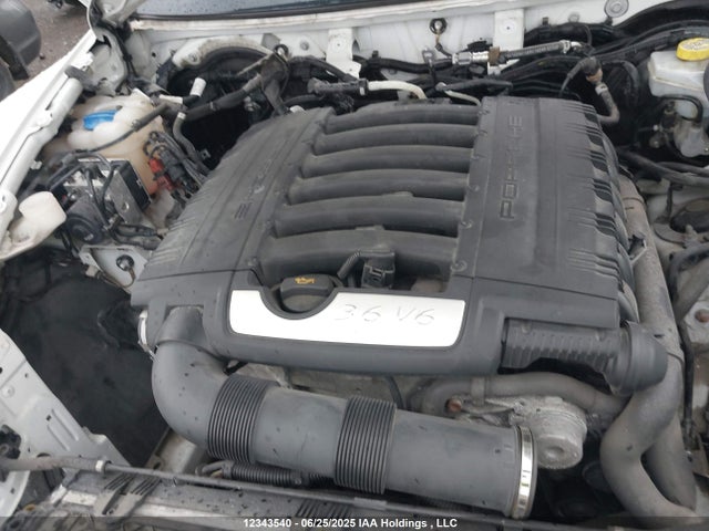 Porsche 2014 2014 WP1AA2A27ELA01454 Image 10
