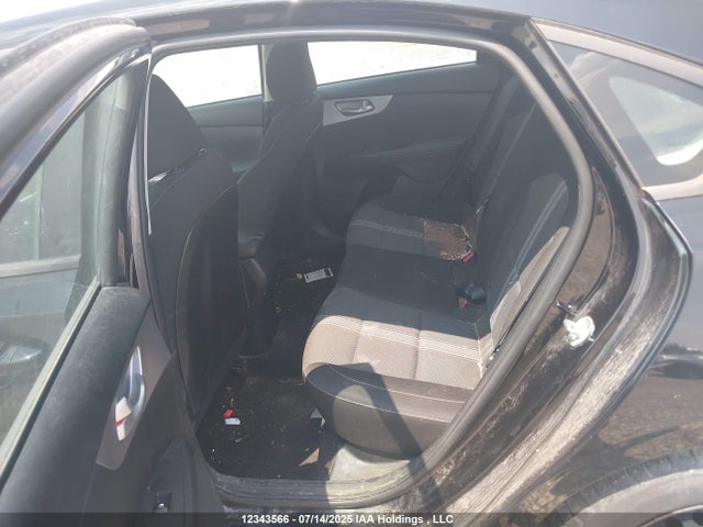 3KPF24AD8NE520507 KIA mpi nu