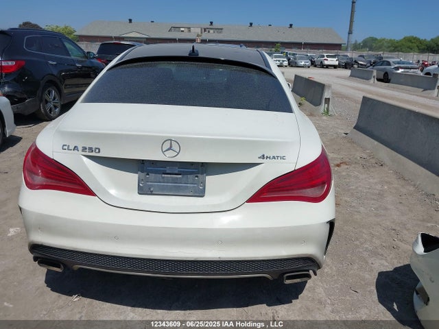 WDDSJ4GB4EN126902 Mercedes-Benz 2014