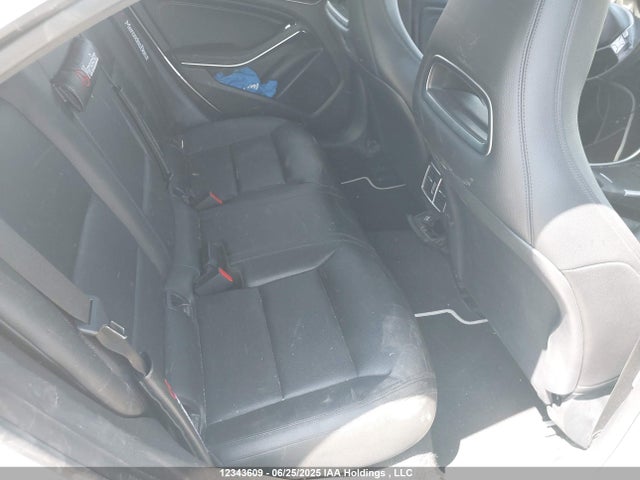 WDDSJ4GB4EN126902 Mercedes-Benz 2014