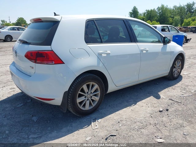 3VW217AU6FM024421 Volkswagen 2015