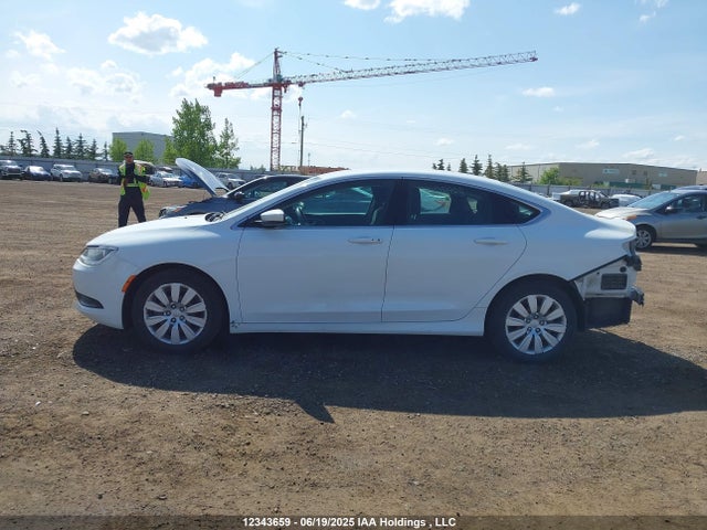 1C3CCCFB4FN550199 Chrysler 200