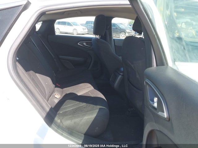1C3CCCFB4FN550199 Chrysler 200