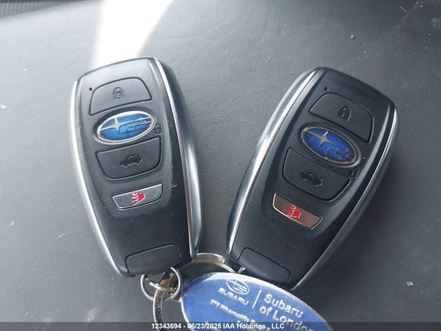 JF2GUADC2S8203944 Subaru na