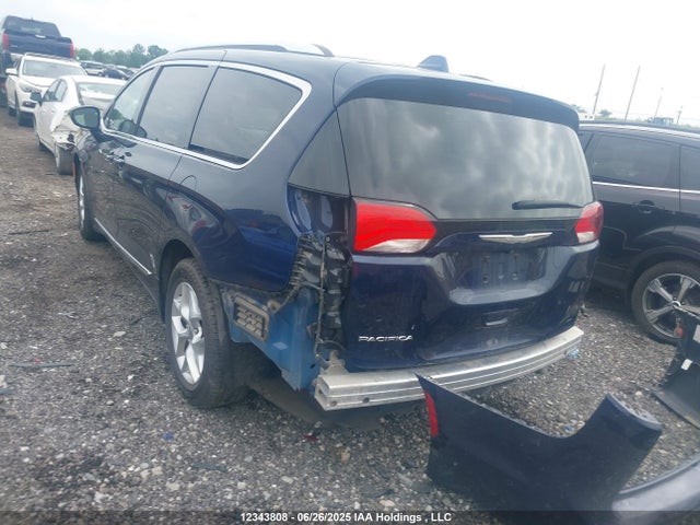 2C4RC1EG4HR743983 Chrysler Pacifica