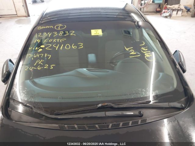 KNAFX4A89E5241063 KIA Forte