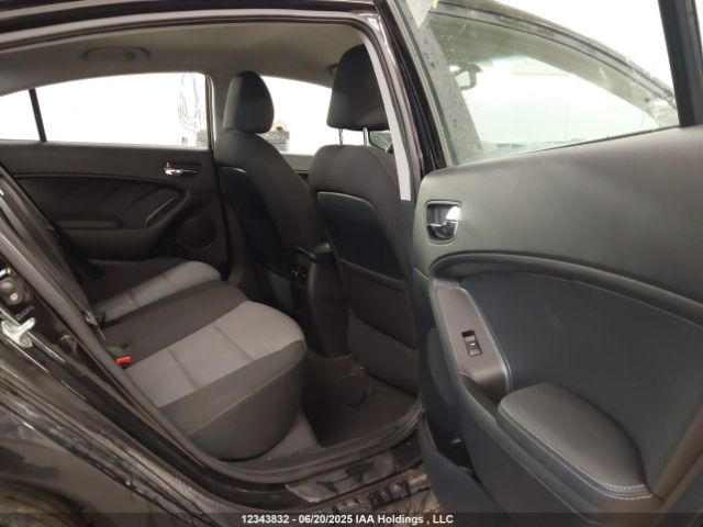 KNAFX4A89E5241063 KIA Forte