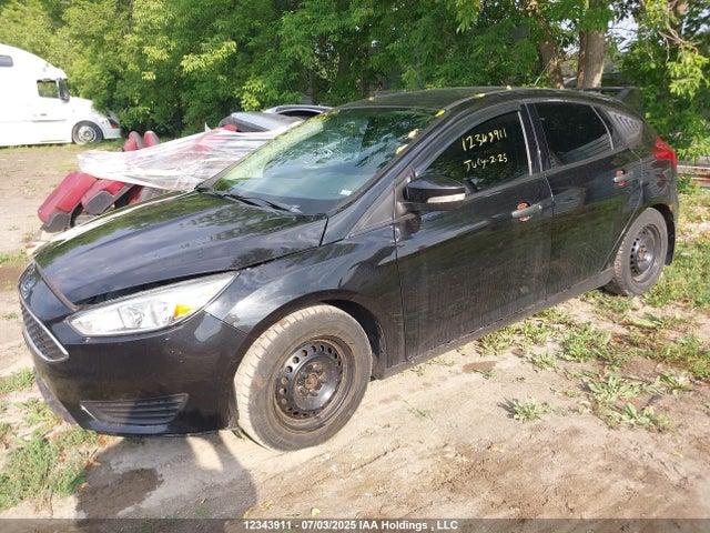 Ford 2015 2015 1FADP3K25FL331635 Image 2
