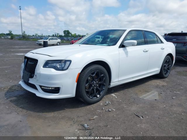 2C3CCASG1PH624646 Chrysler 300
