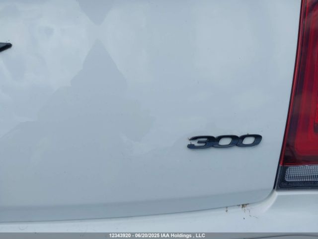 2C3CCASG1PH624646 Chrysler 300