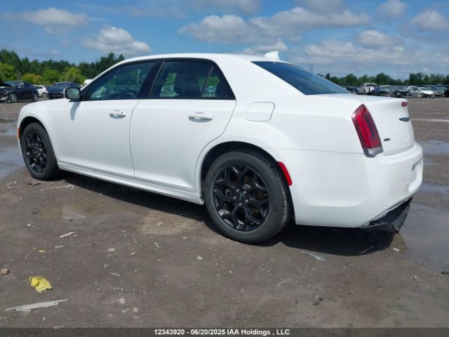 2C3CCASG1PH624646 Chrysler 300