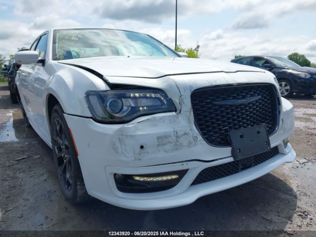 2C3CCASG1PH624646 Chrysler 300