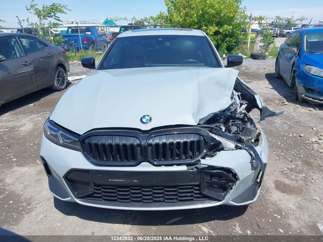 3MW89FF07R8E00902 BMW 330I