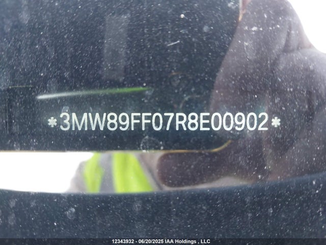 3MW89FF07R8E00902 BMW 330I