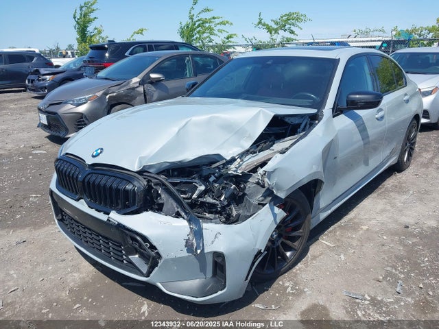 3MW89FF07R8E00902 BMW 330I