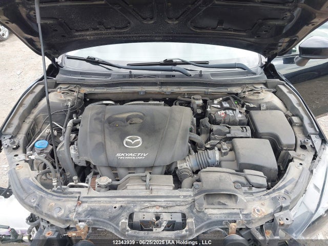 JM1BN1U70J1190112 Mazda pe