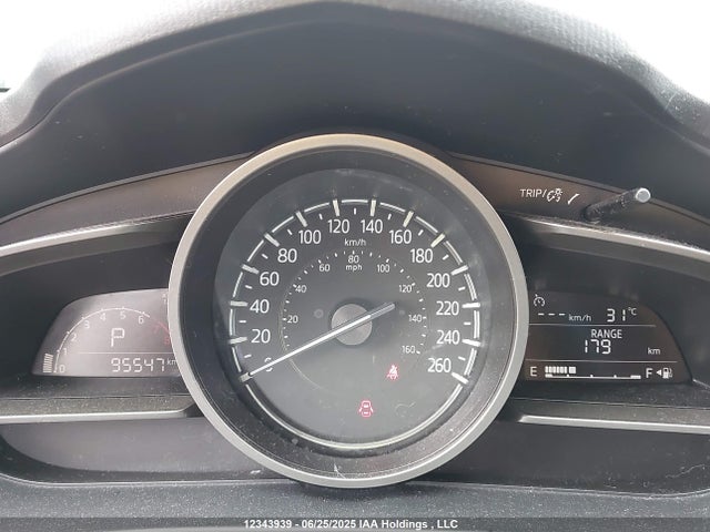 JM1BN1U70J1190112 Mazda pe