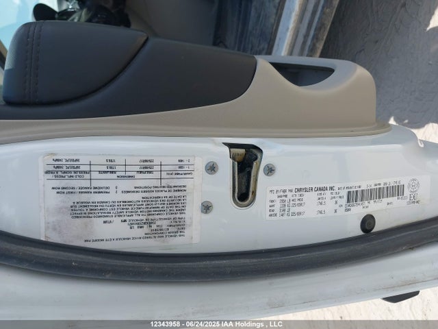 2C4RDGBG7ER414971 Dodge Grand Caravan