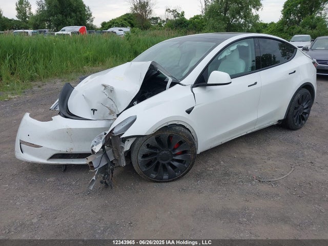 Tesla Model Y 2022 7SAYGDEF8NF326014 Image 2