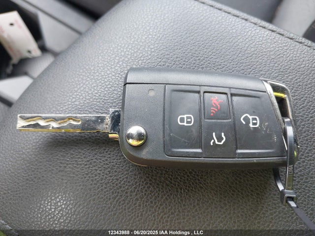 3VV2B7AX3LM167480 Volkswagen Tiguan