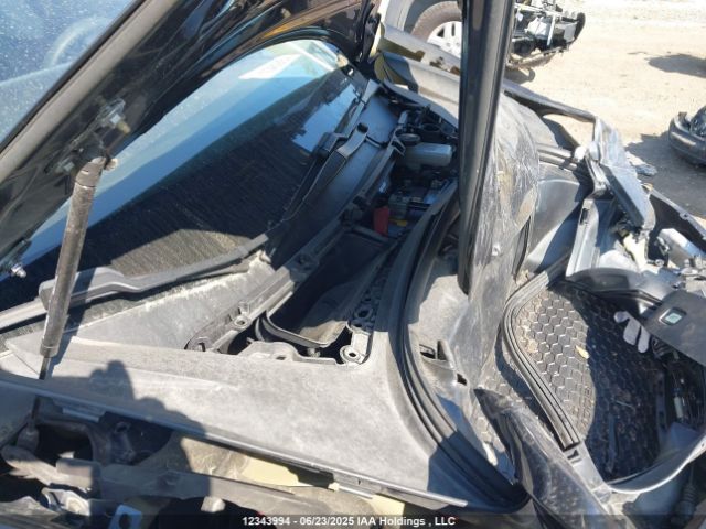 5YJ3E1EB3KF437543 Tesla 2019