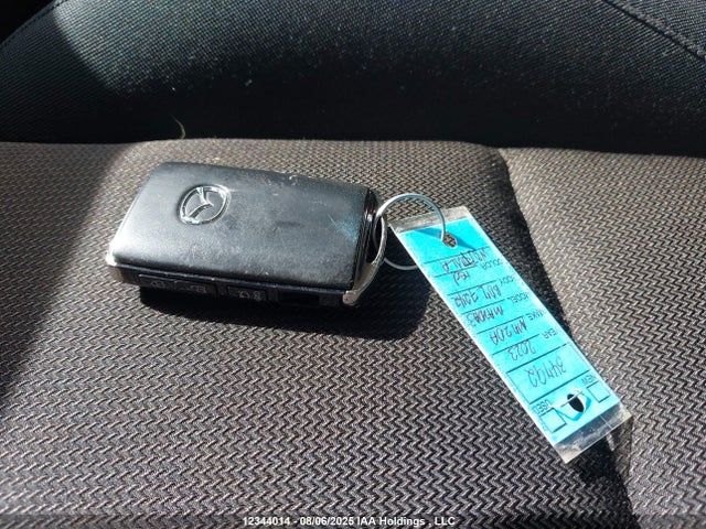 3MZBPAB7XPM366878 Mazda pe