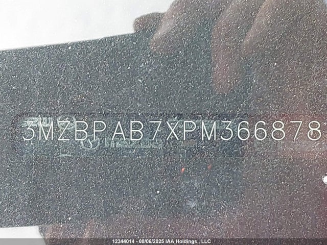 3MZBPAB7XPM366878 Mazda pe