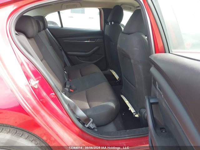 3MZBPAB7XPM366878 Mazda pe
