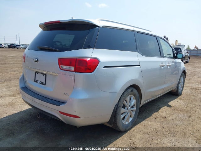 KIA 2018 2018 KNDMB5C17J6375637 Image 4