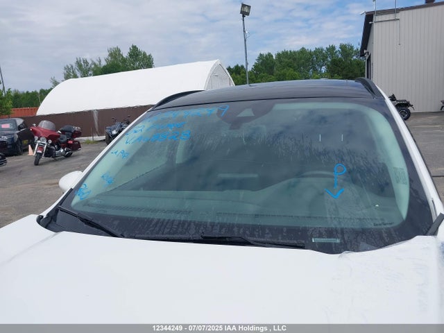 1FMCU9J99NUA68828 Ford gtdi 240ps