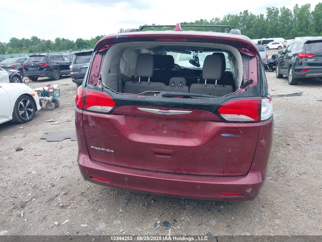 2C4RC1DG8KR598388 Chrysler Pacifica