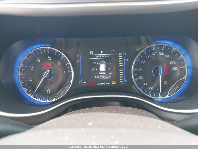 2C4RC1DG8KR598388 Chrysler Pacifica