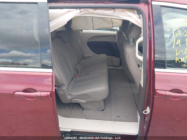 2C4RC1DG8KR598388 Chrysler Pacifica