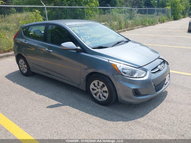 Hyundai 2017 2017 KMHCT5AE2HU361886 zdjęcie główne