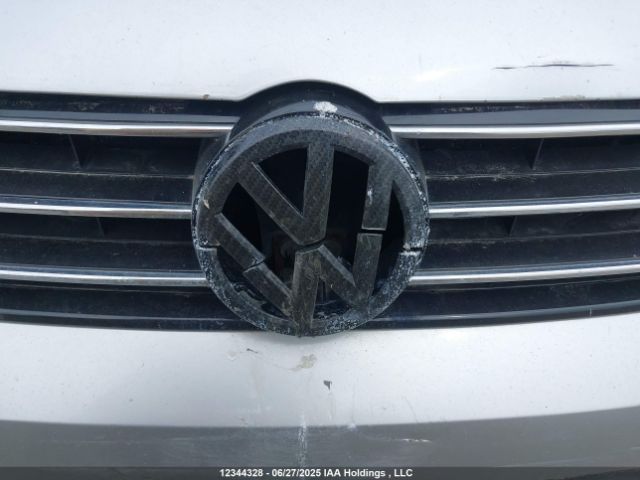 3VWDA7AJ2FM324827 Volkswagen Jetta