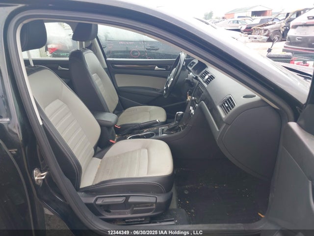 1VWBV7A3XFC046662 Volkswagen 2015