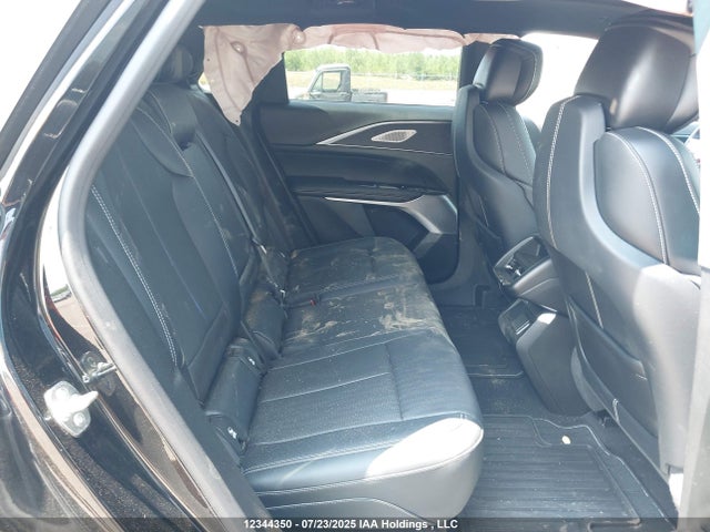 1GYKPVRK4RZ116438 Cadillac x0d + ec6
