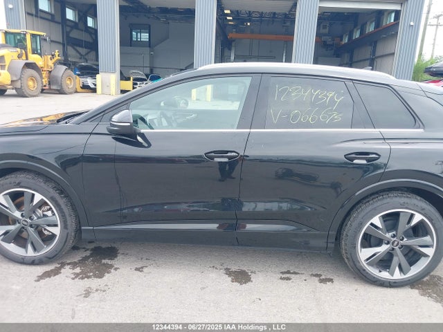 12344394 :رقم المزاد ، WA1GUAFZ9RP066673 vin ، 2024 Audi Q4 E-tron مزاد بيع