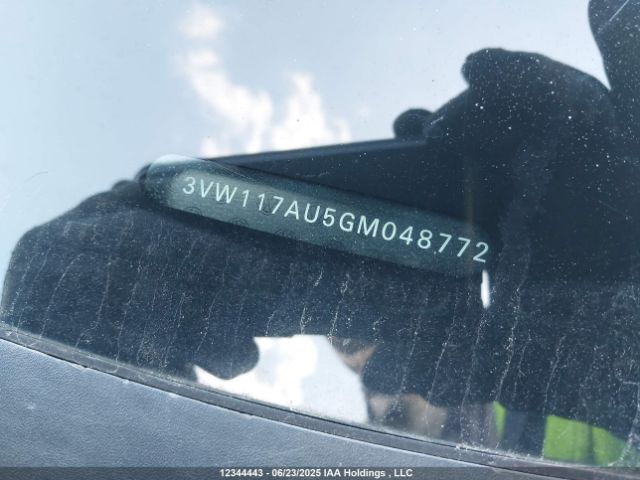 3VW117AU5GM048772 Volkswagen 1.8 tsi
