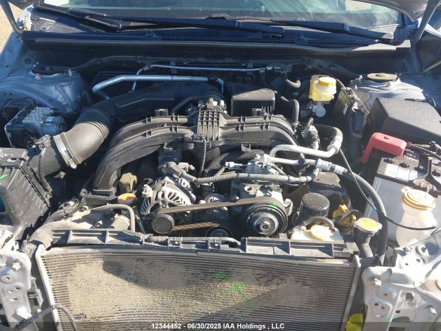 JF2GTHNC2M8232177 Subaru na