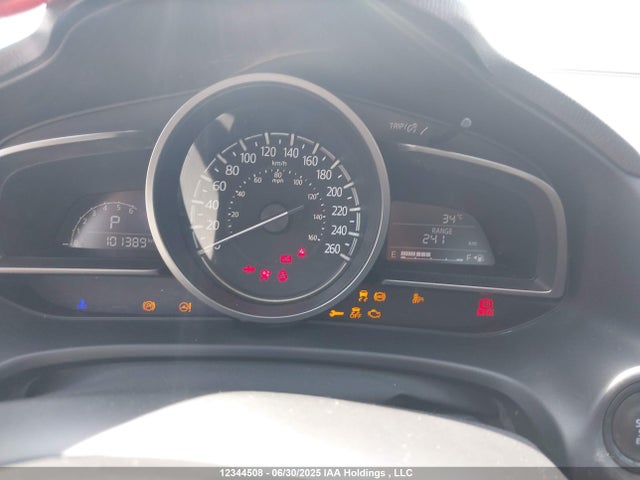 JM1BN1V73H1106891 Mazda pe