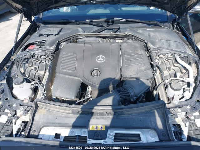 W1KAF4HBXRR201158 Mercedes-Benz m254