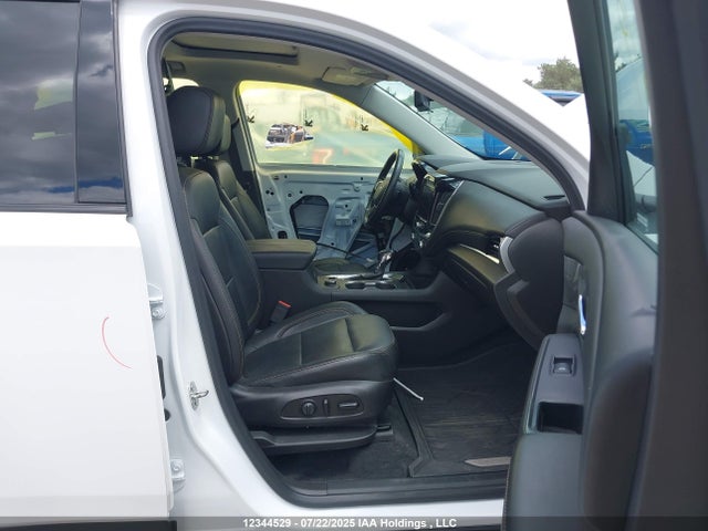 1GNEVJKWXMJ163017 Chevrolet lfy