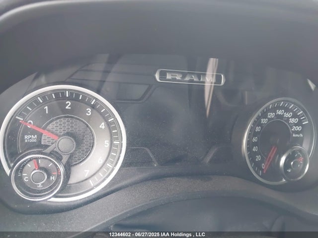 RAM 1500 2020 1C6SRFLT2LN255576 Image 15