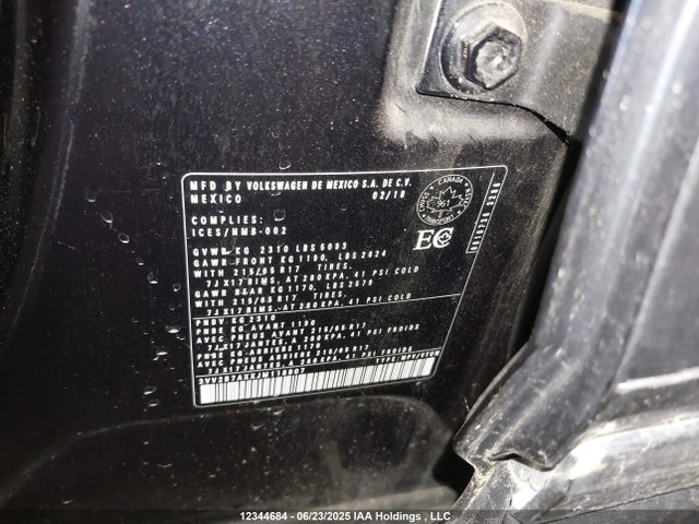 3VV2B7AXXJM118807 Volkswagen Tiguan
