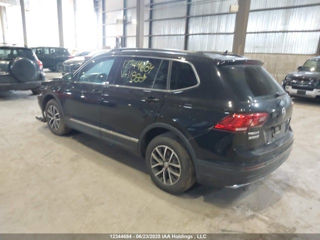 3VV2B7AXXJM118807 Volkswagen Tiguan
