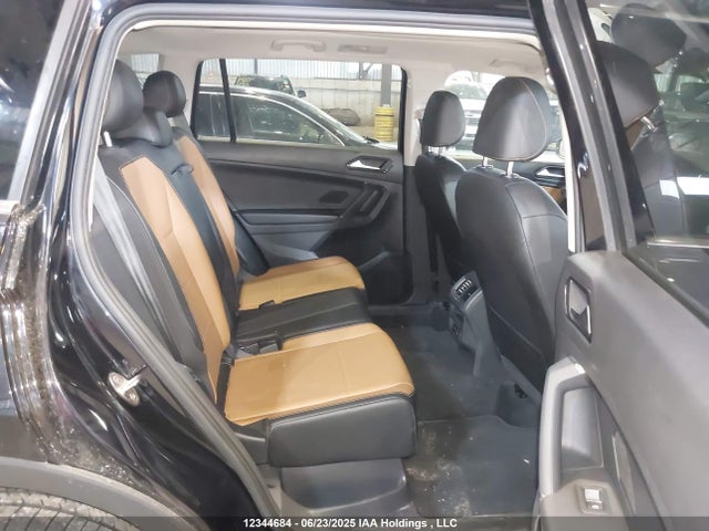 3VV2B7AXXJM118807 Volkswagen Tiguan