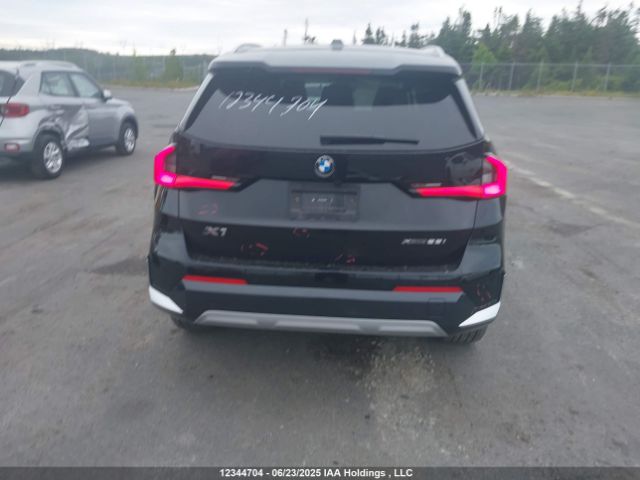 WBX73EF04S5203847 BMW X1